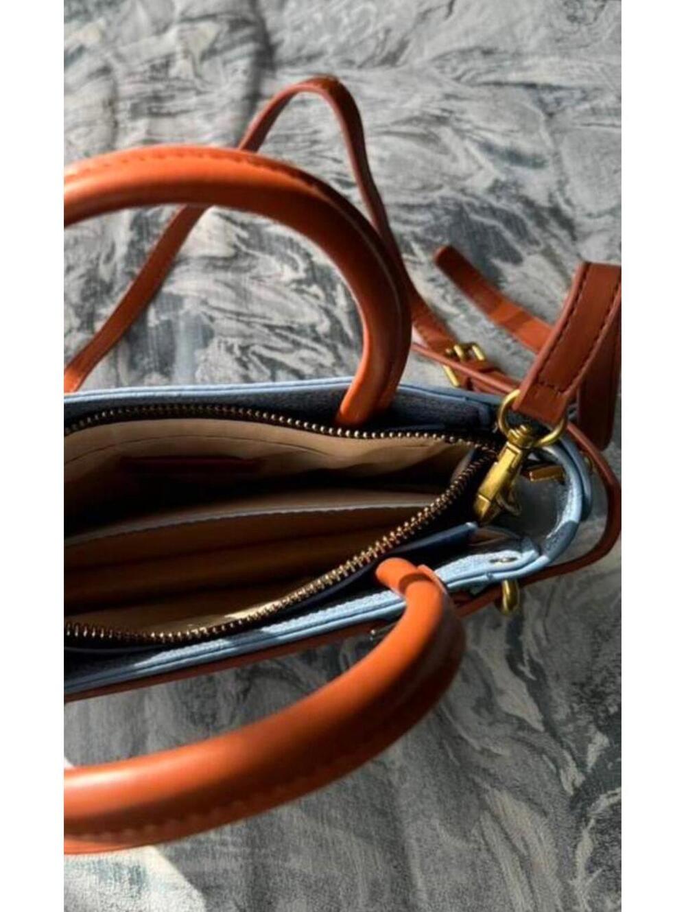 blue handbag - Picture 3 of 3
